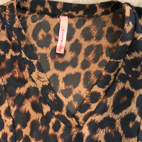 Cheetah print sheer blouse - Picture 4 of 5